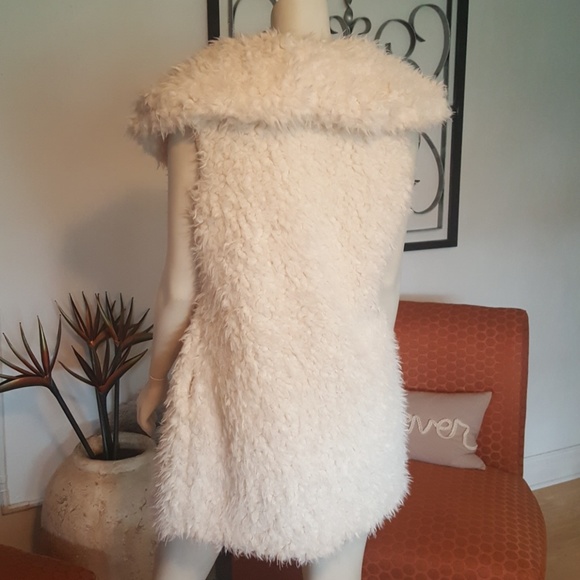 Vest - Picture 2 of 2